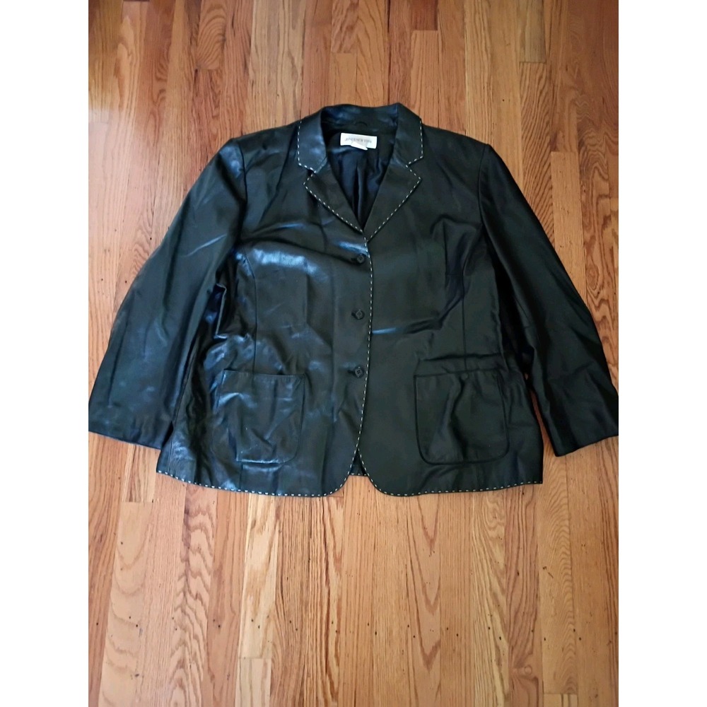Women Jones Of New York Blk Leather Jacket/White Stitching. Size 22